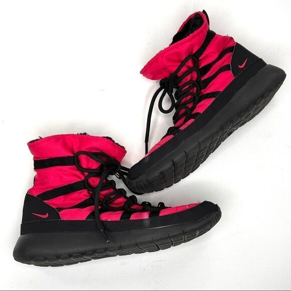 Nike Sneaker Bootie 6 - Picture 1 of 5
